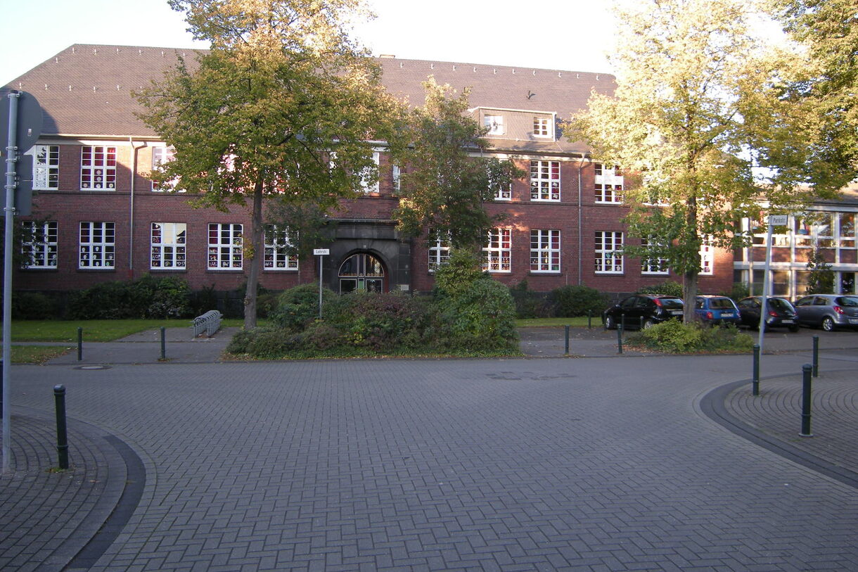 Vorderansicht der Stephanusschule Leverkusen