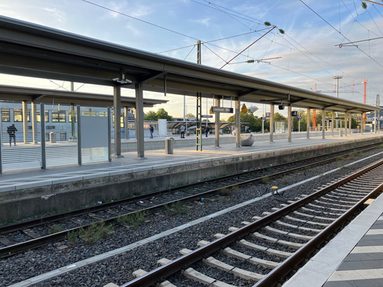 Blick auf den Bahnhof Leverkusen Mitte