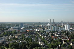 Leverkusens City mit dem Chempark im Hintergrund