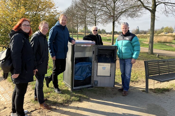 Vorstellung der neuen Mülleimer im Neuland-Park.