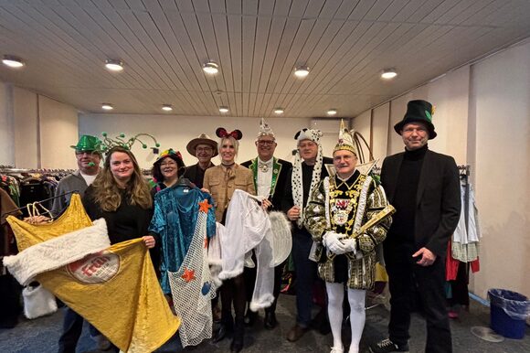 Gruppenbild 3. AVEA Kostümrausch