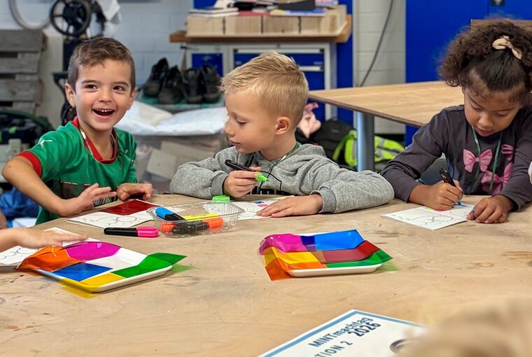 Kinder beim MINTmachTag