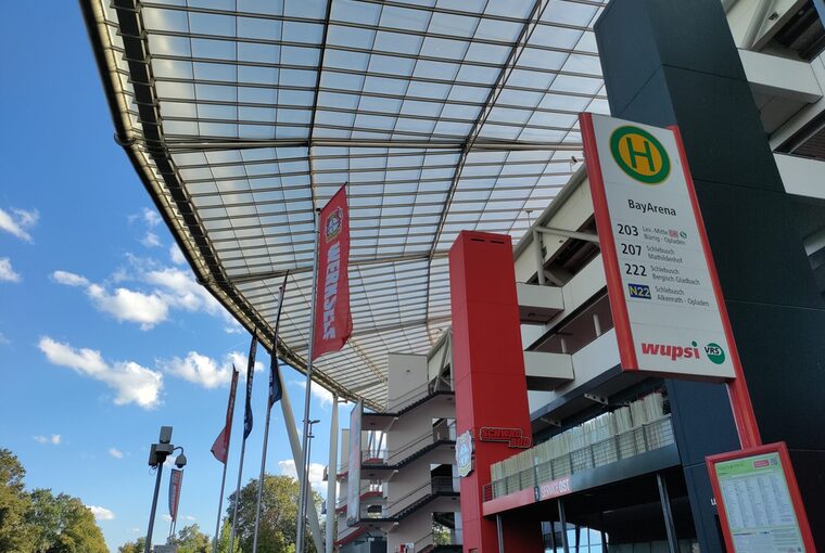 Haltestelle BayArena