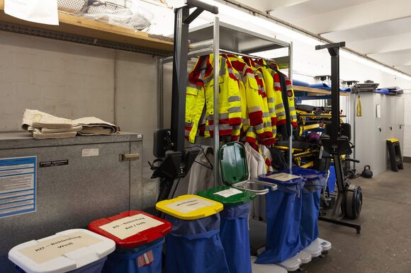 Sport- und Lagerbereich