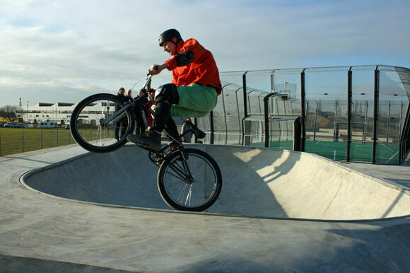 BMX-Fahrer in der neuen bahnstadt opladen