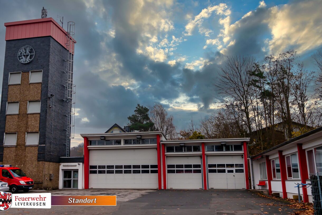 Feuerwache mit Schlauchturm